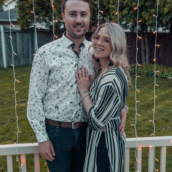 Meet your Posher, Corrie - Picture 1 of 1